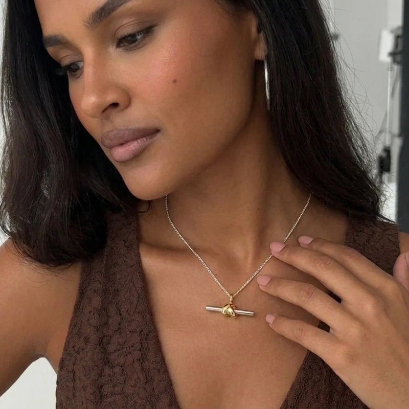Which Jewellery Metal Suits Your Skin Tone? Gold, Silver or Rose Gold